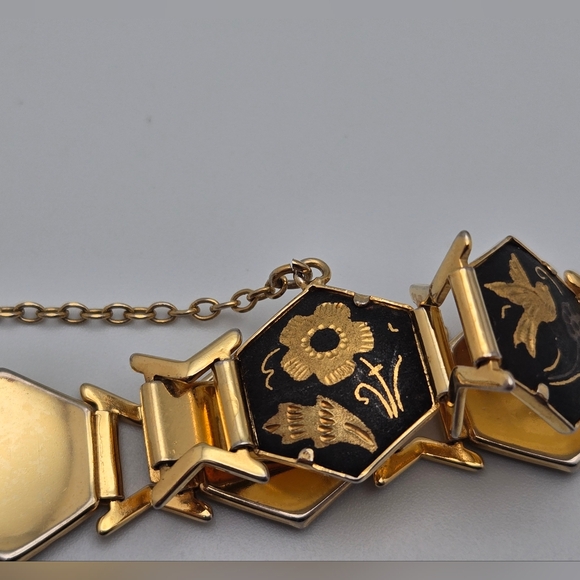 Vintage Gold Tone Damascene Bracelet Floral Bird Panels Safety Chain - Picture 7 of 17